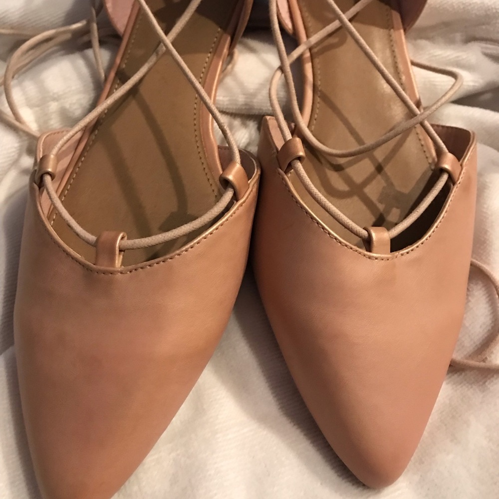 Women’s Mia lace  up flat